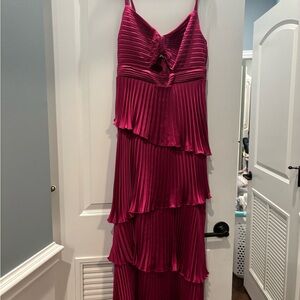 Abercrombie pink pleated dress - new with tags - wedding guest dress